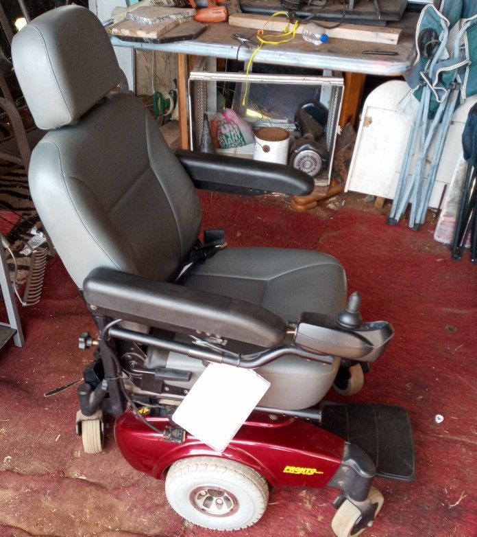 Electric Wheelchair/ Pronto M51