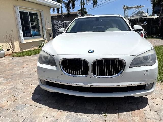 2011 BMW 7-Series