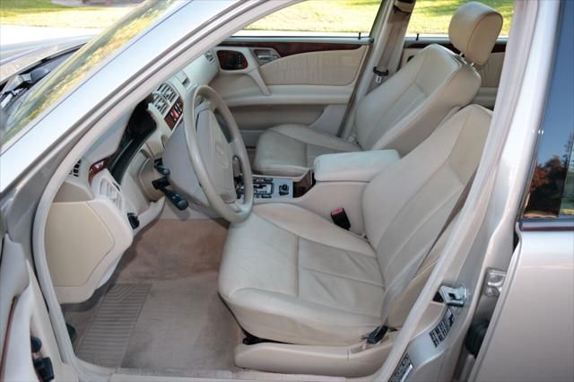 1999 Mercedes-Benz E-Class