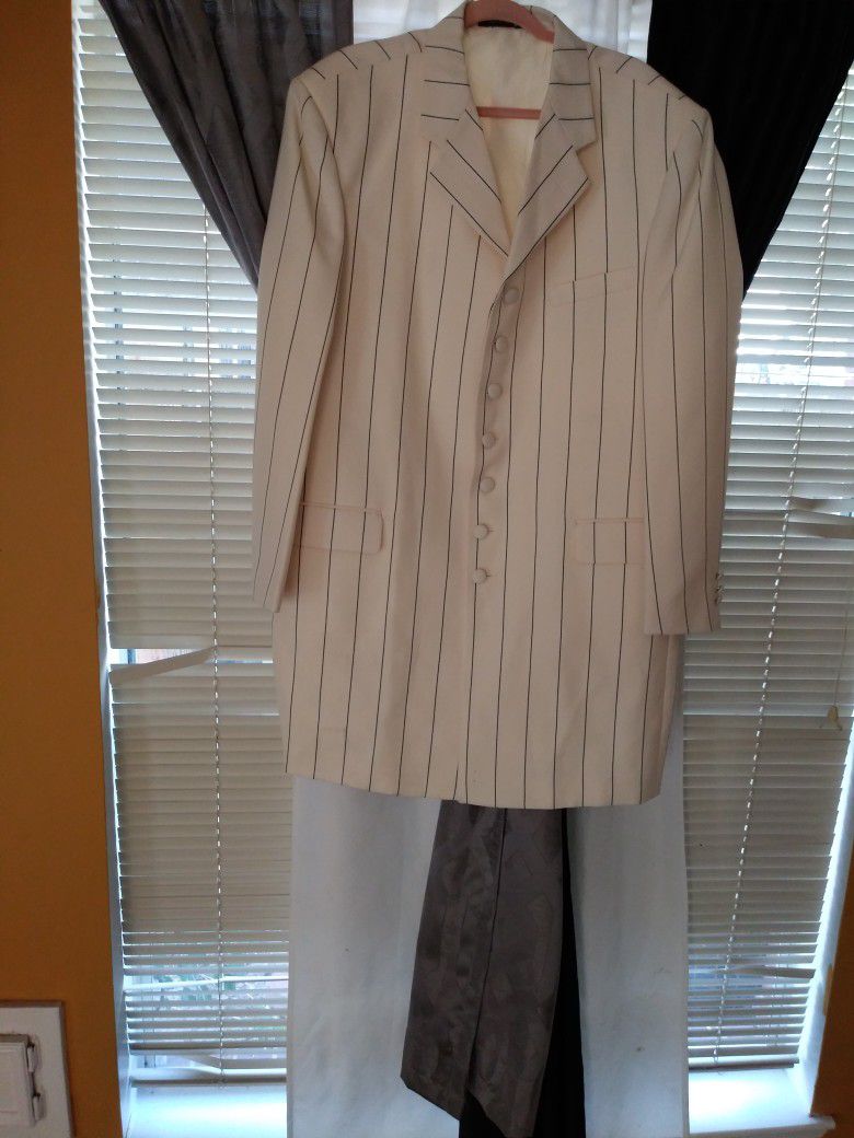 Suit By Vittorio St. Angelo.jacket Size 46,pant Size 40