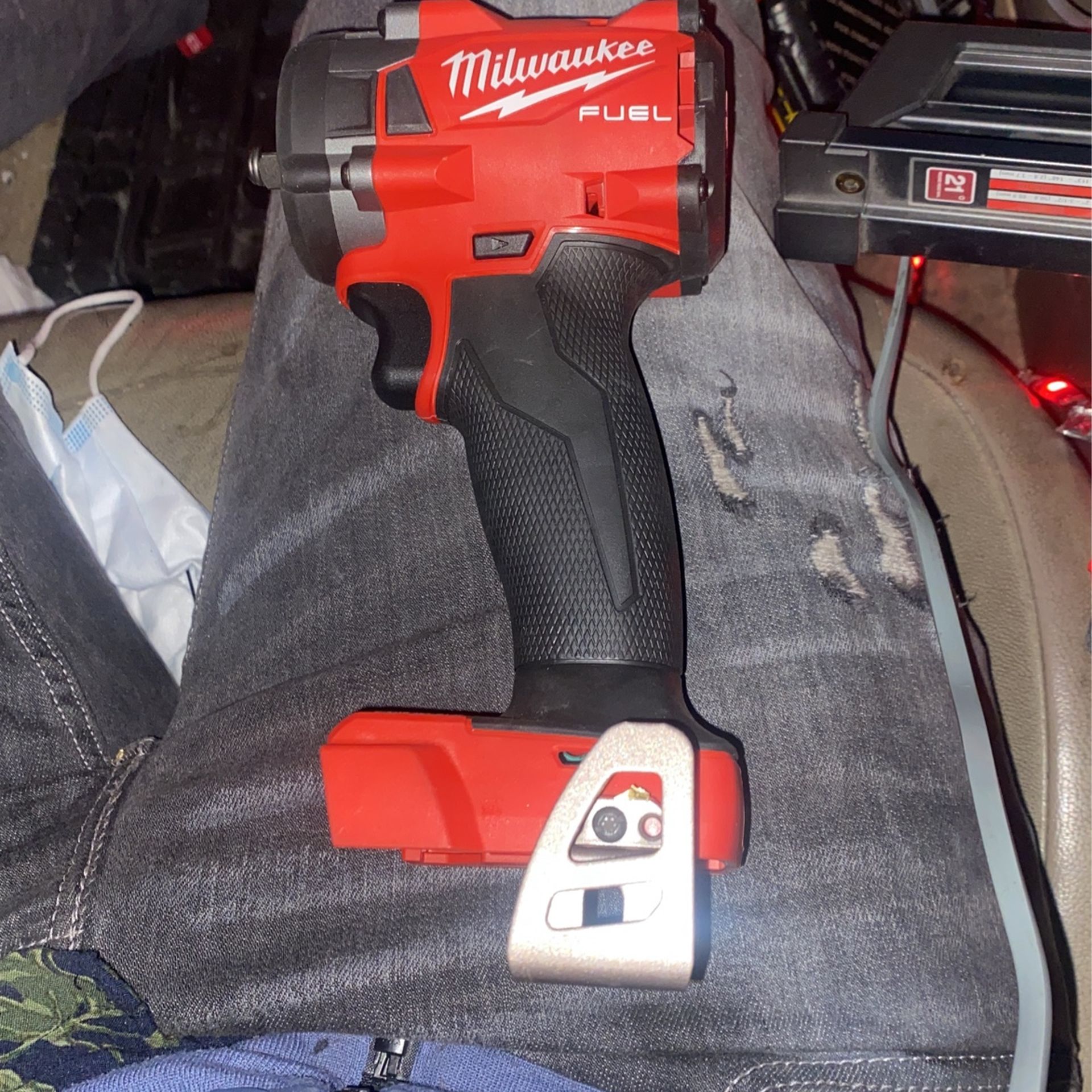 Milwaukee 3/8 Compact Impact Wrench