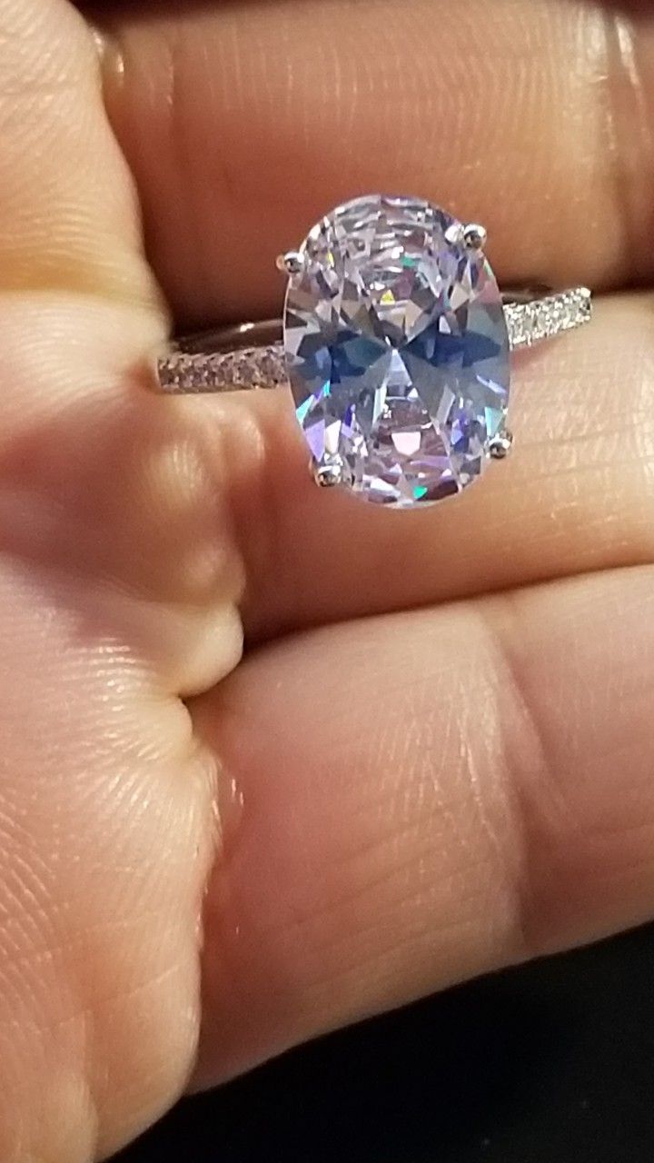 Gorgeous Oval cut Women's Wedding Engagement Promises Ring Size 7