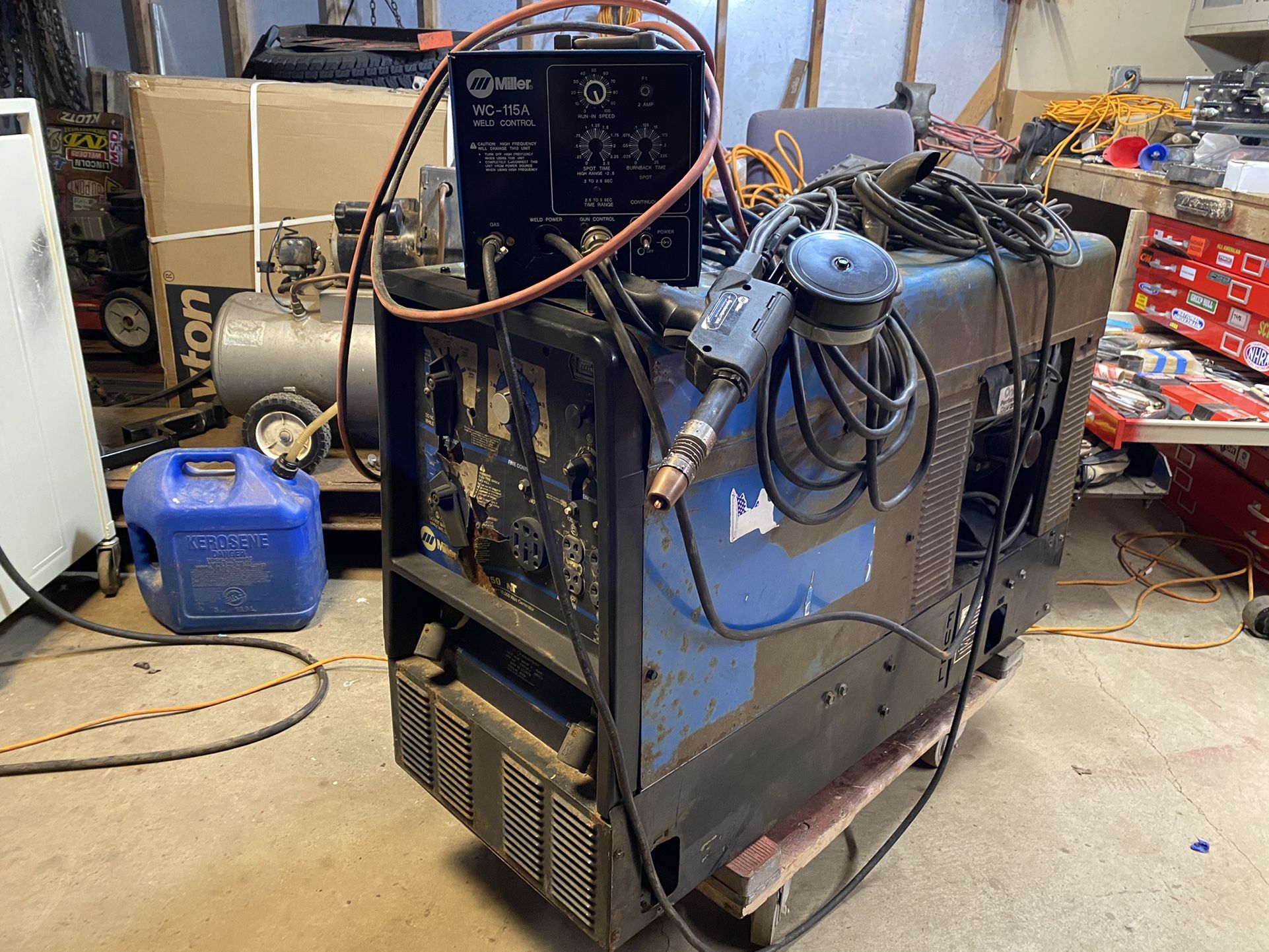 Miller Bobcat 250(402hrs) MIG/TIG/STICK WC115A and 30A spoolgun and