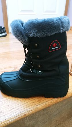 Kids Snow Boots Size 5 Thumbnail