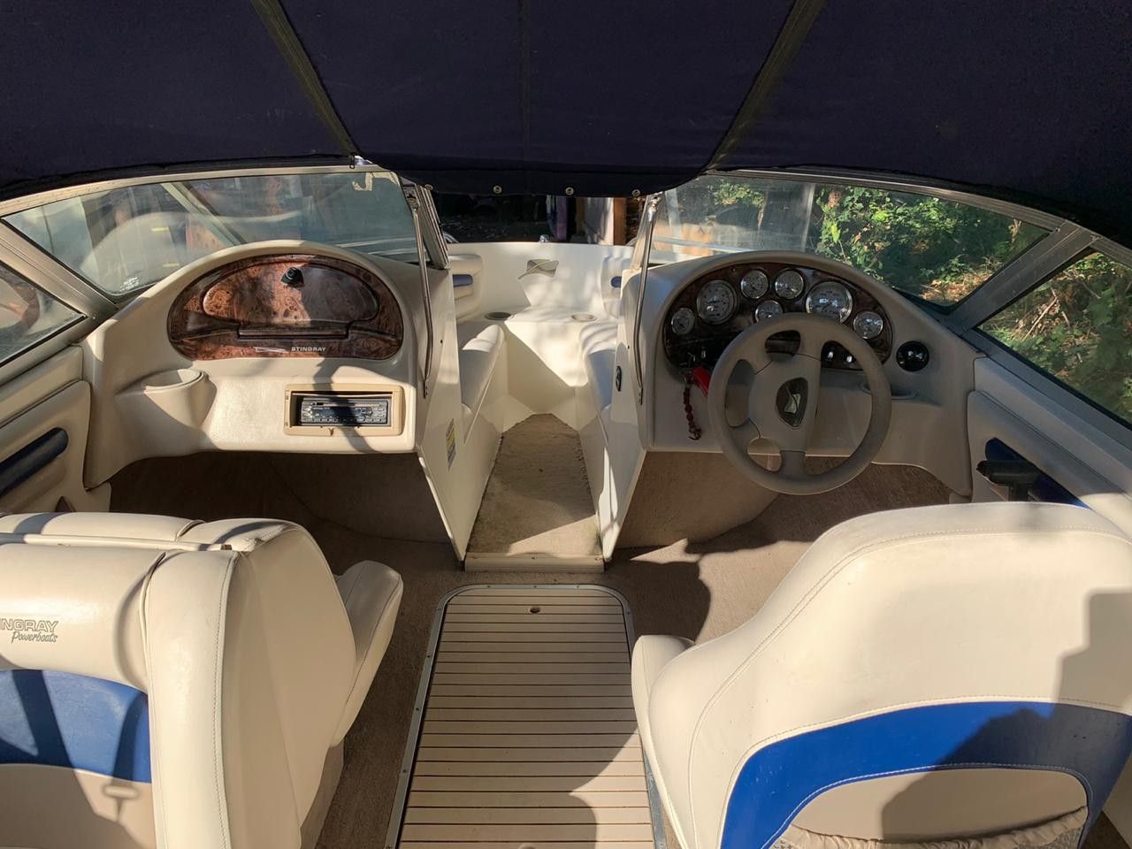 Stingray Boat 2001 Stingray 18 FT Motor size 3.0 Working!! for Sale in ...