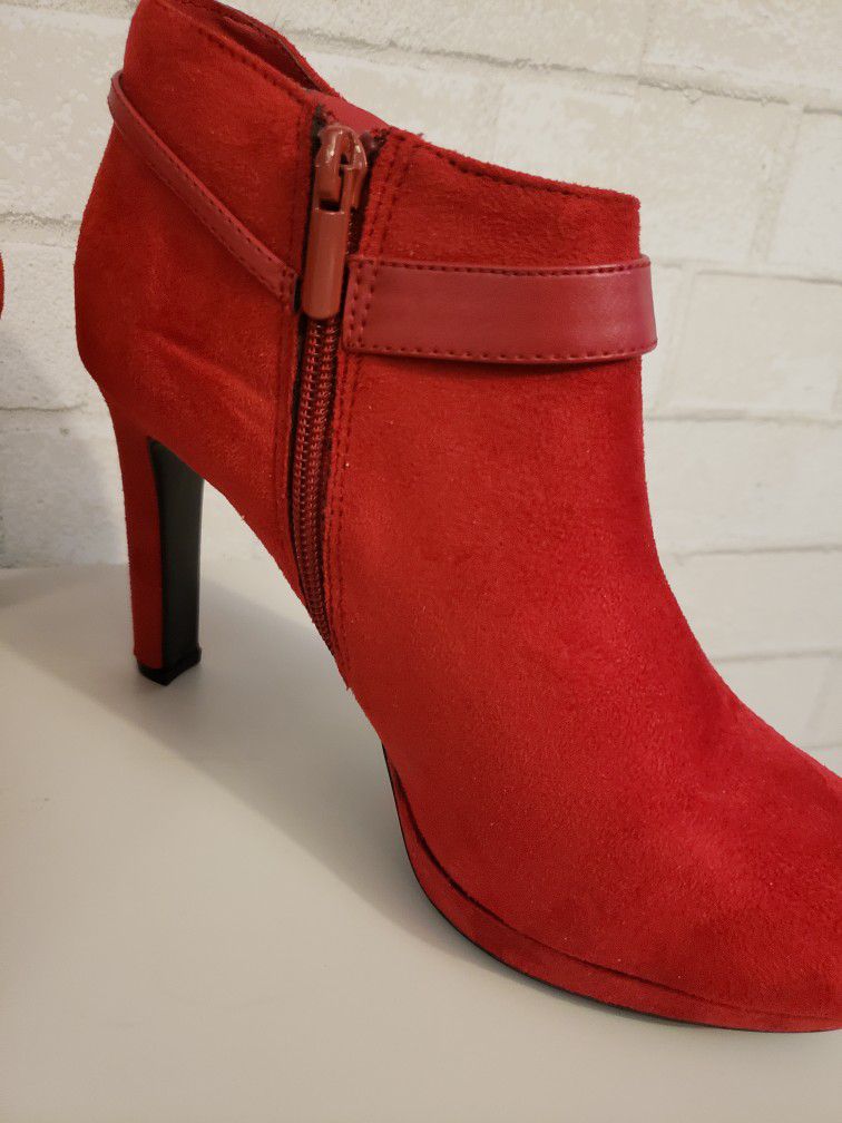 Impo Tootie Red Faux Suede Ankle Booties Heeled Boots Size 7.5