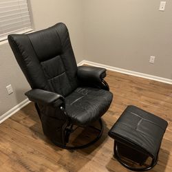 Leather Rocking Chair Thumbnail