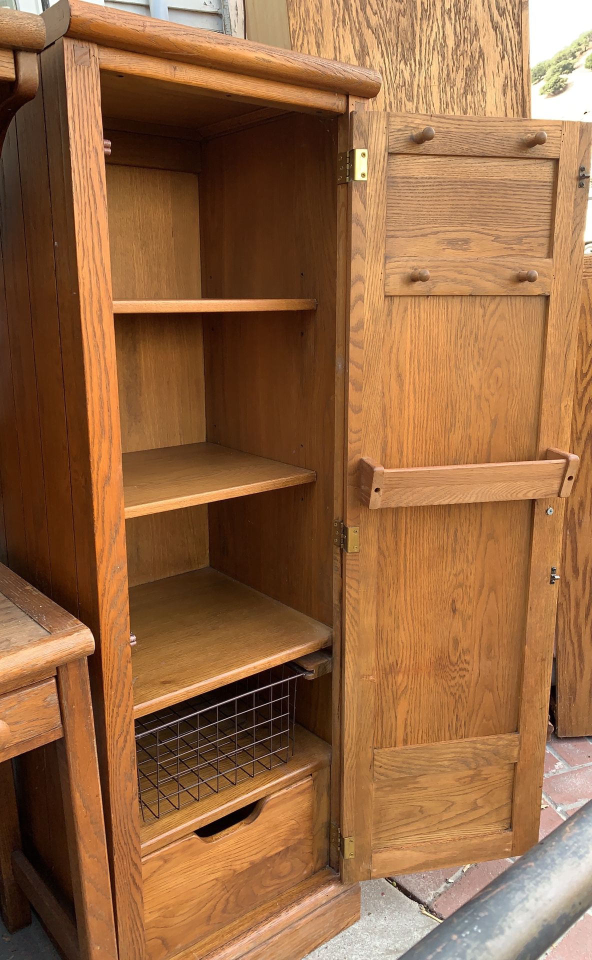 Very cute bedroom set. Twin headboard with overhead light and pegboard. Desk with chair. Two side lockers solid oak fits in a small bedroom nicely.