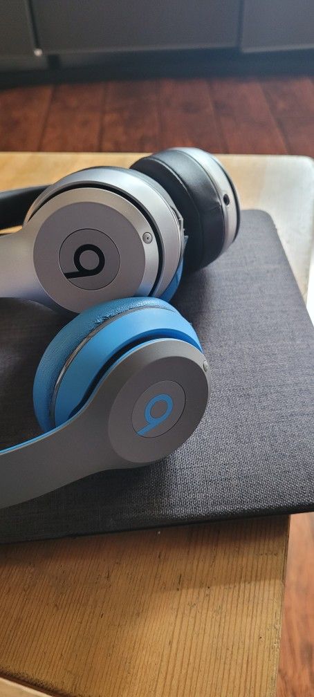 Galaxy Tab S Beats Solo Wireless