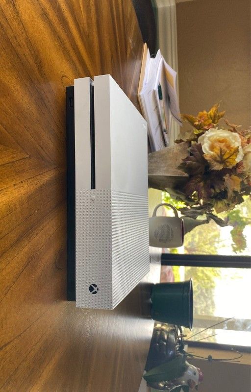 xbox one s am giving it out to bless someone who first wish me happy wedding anniversary on my cellphone number now 707^340^9916