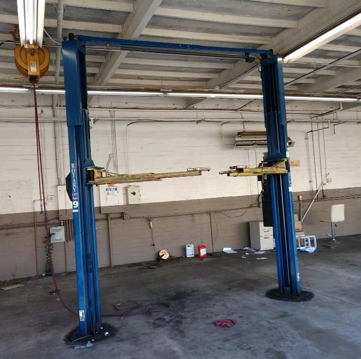 2-post-rotary-car-lift-7-000lb-will-deliver-for-sale-in-san-diego-ca