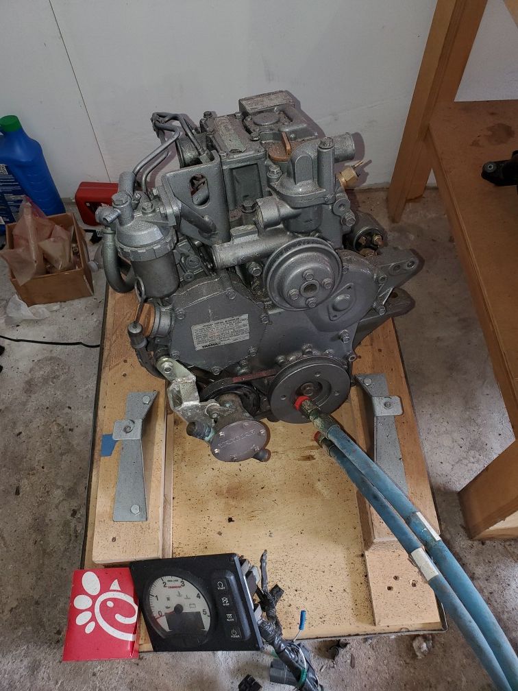 Yanmar 2ym15 long block Gemini sail boat engine 726 hours for Sale in