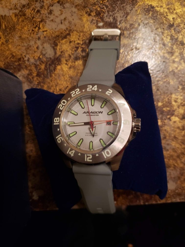 Aragon watch