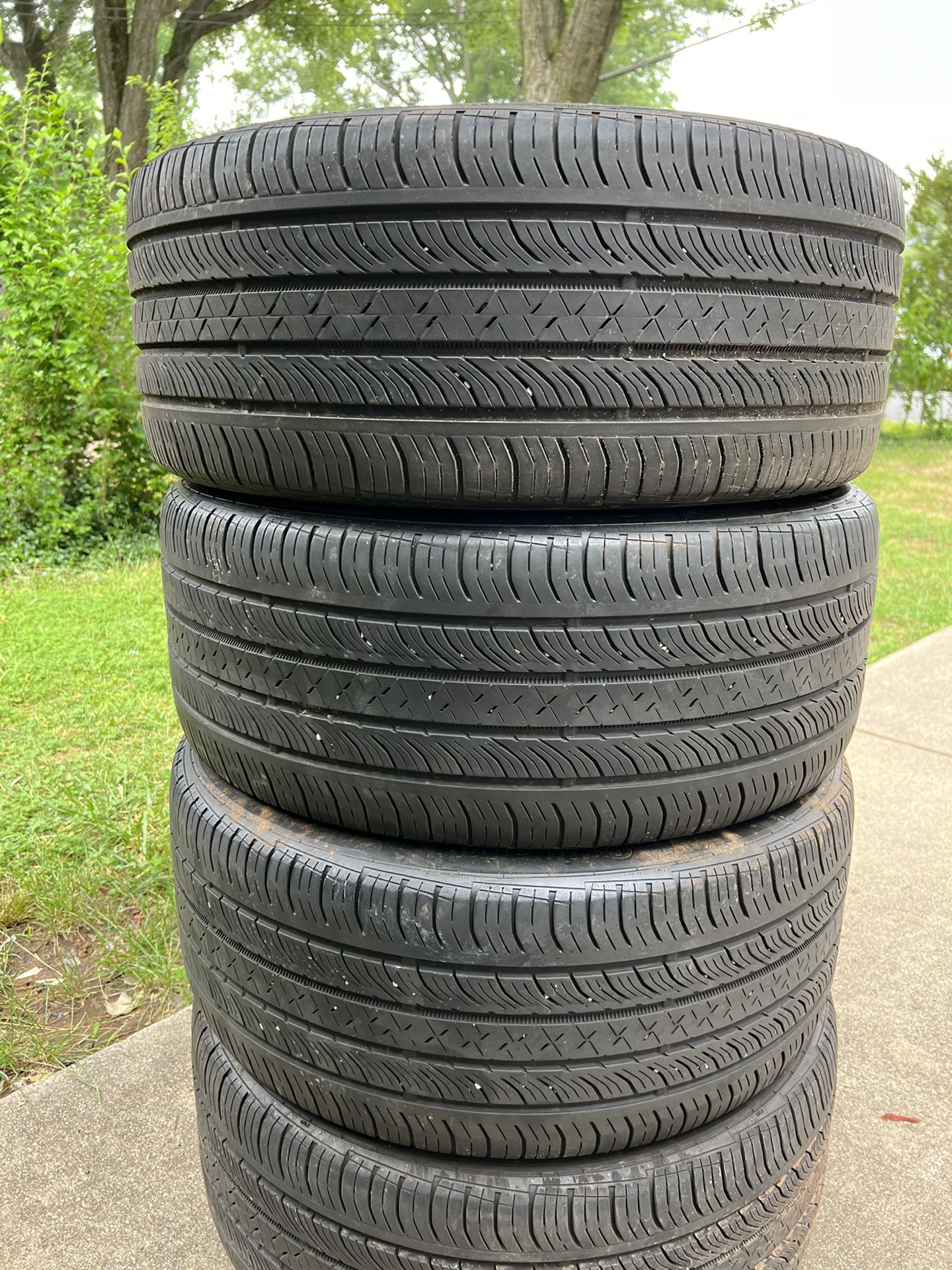4 good Use Tires Continental 245/45/18