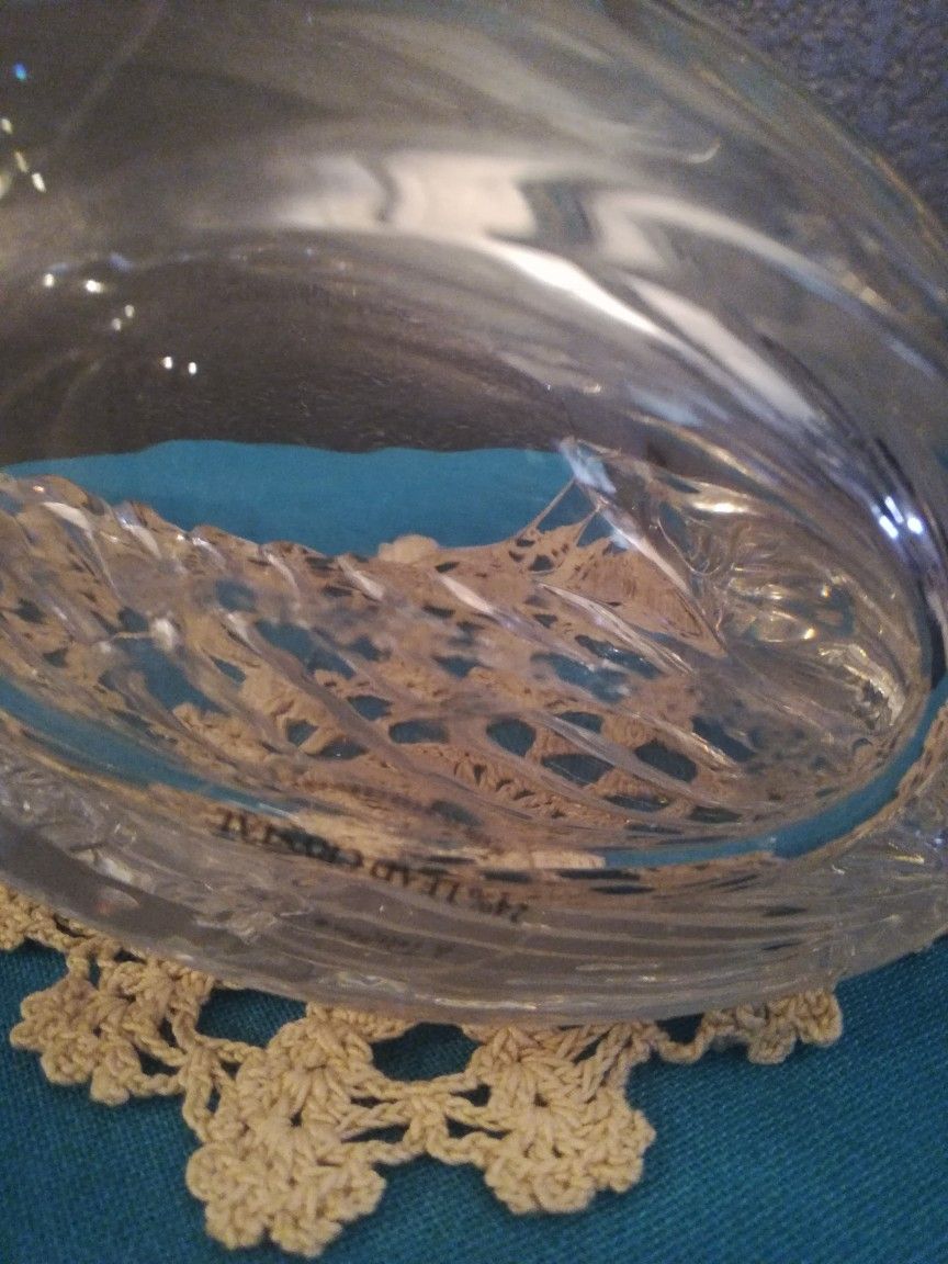 vintage Swan Gloria Vanderbilt 24% lead crystal candy dish