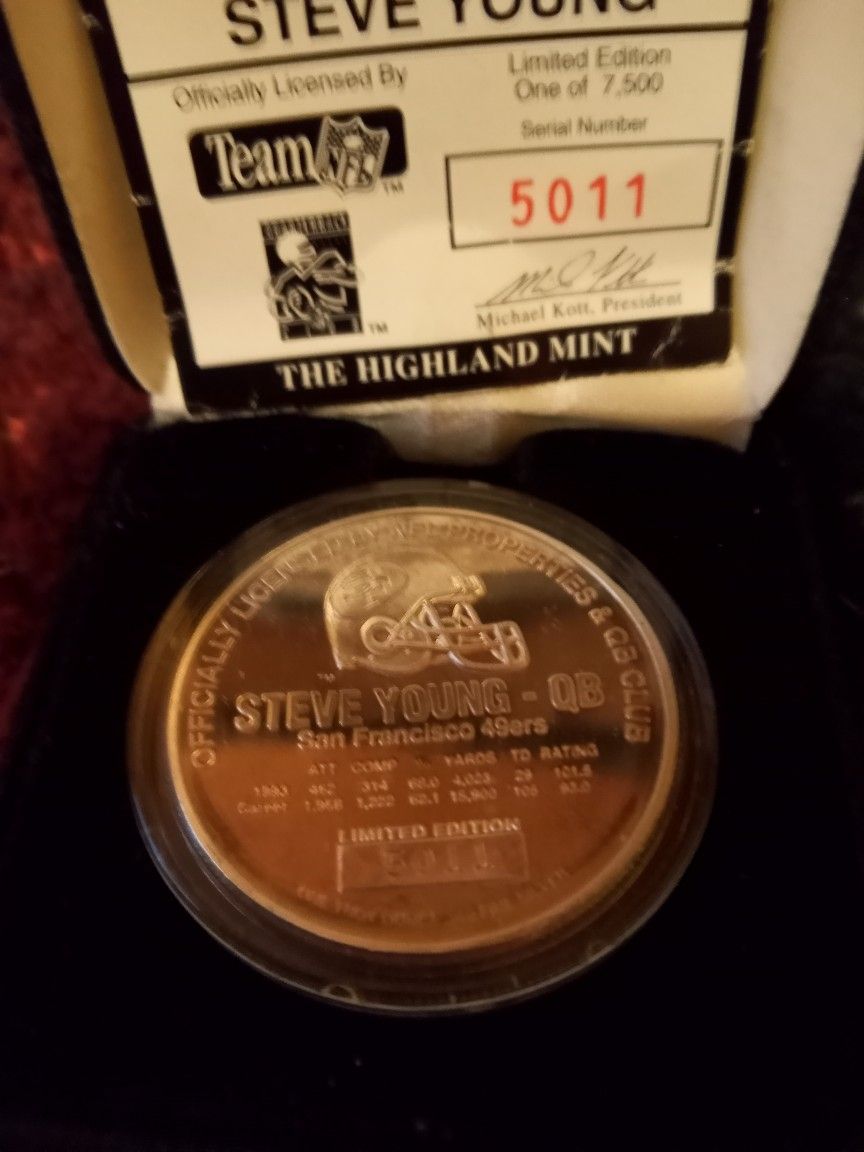1oz .999 Fine Silver Highland Mint Signature Series Steve Young Round