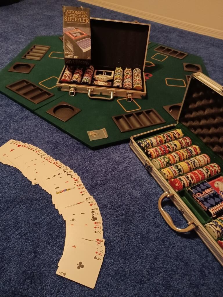Portable Poker Board! Casino Chips And More