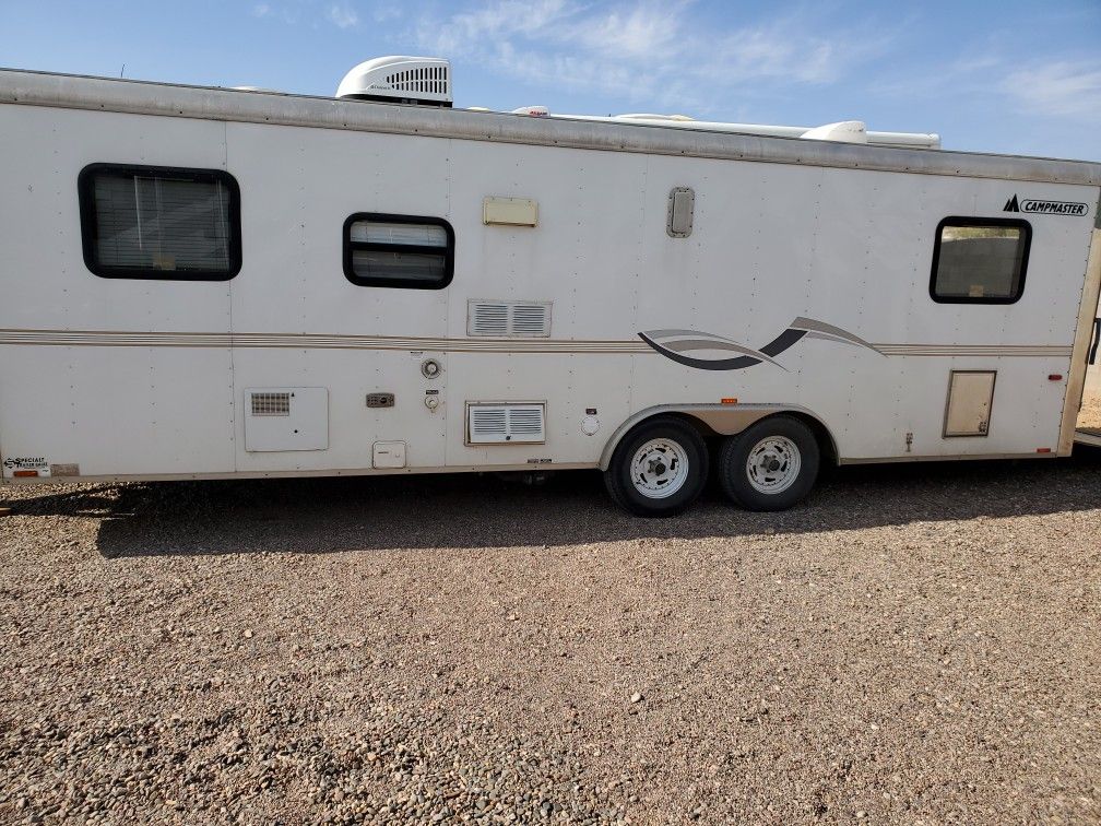 Toyhauler camping trailer