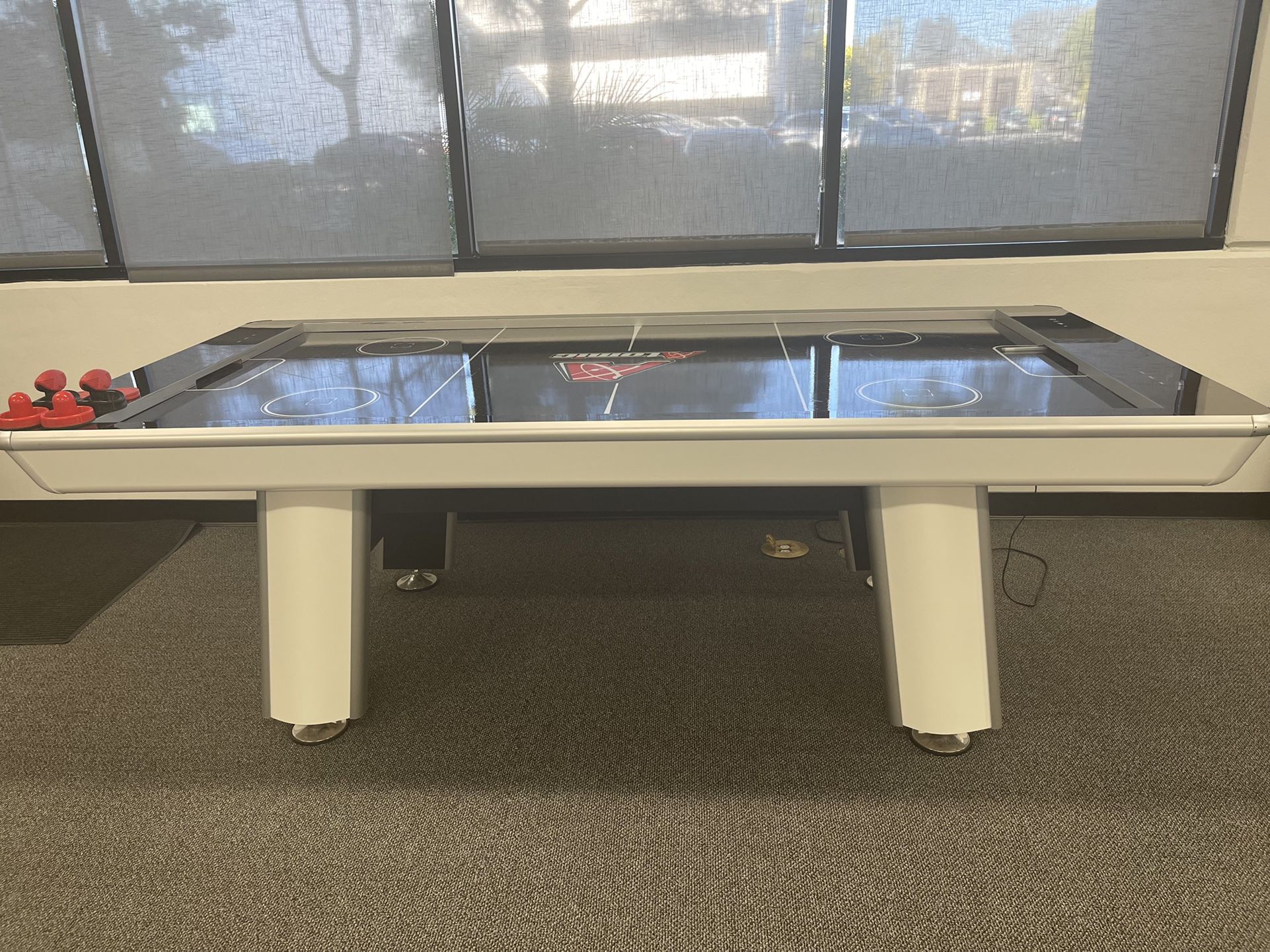 Air Hockey Table