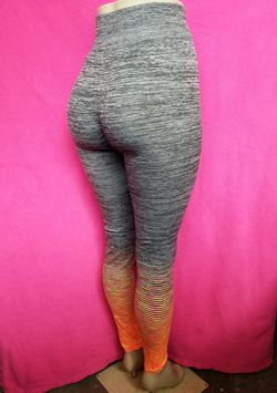 HIGH WAISTED AND STRETCHY LEGGINS Size L/XL  Thumbnail