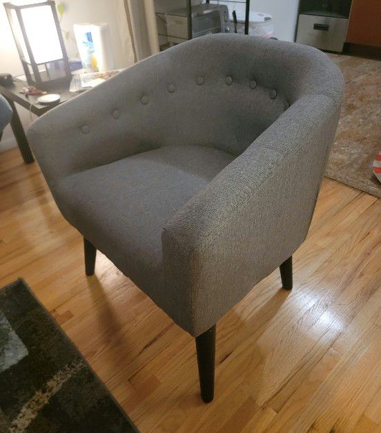 2 Upholstered Button Tufted Fabric Living Room Accent Chair with Metal Legs and Armrest (Velvet Gray)
