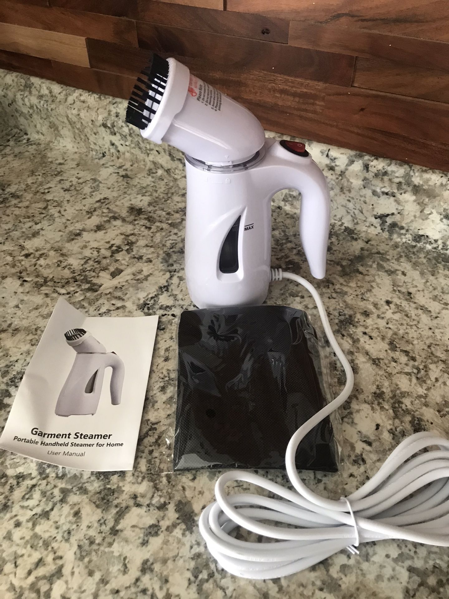 Portable Steamer Fabric Clothes Garment Steam Iron Handheld Compact Fast Heat-up