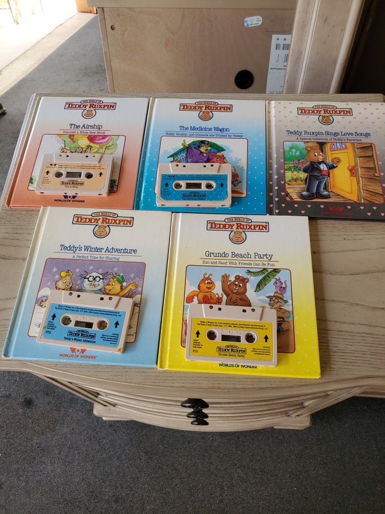 Teddy Ruxpin & Grubby Dolls