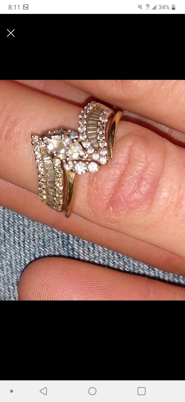 14 k Gold 2peice 1.5 Carot Diamond Wedding Ring Set