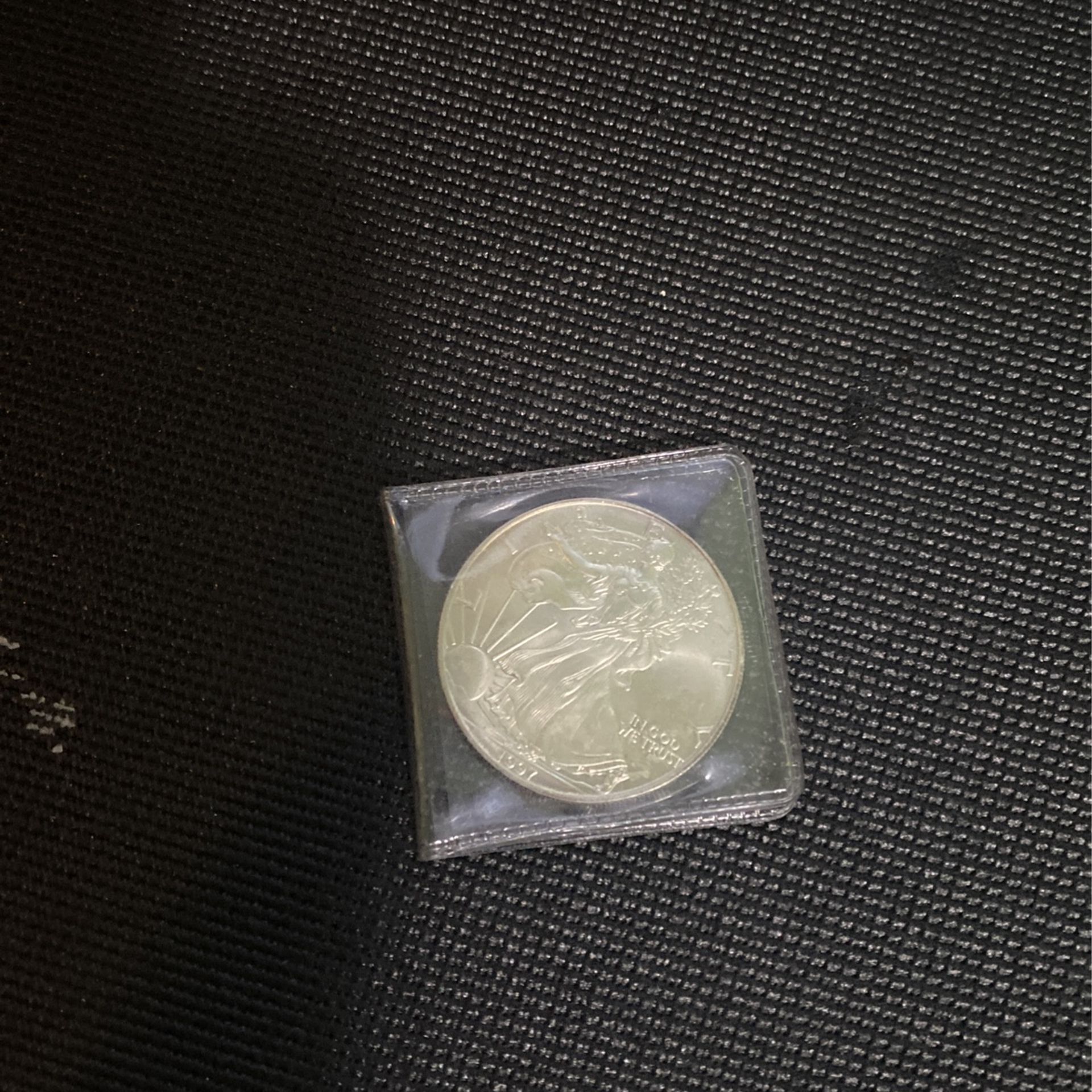 1997 1oz Fine Silver Dollar Coin 30$