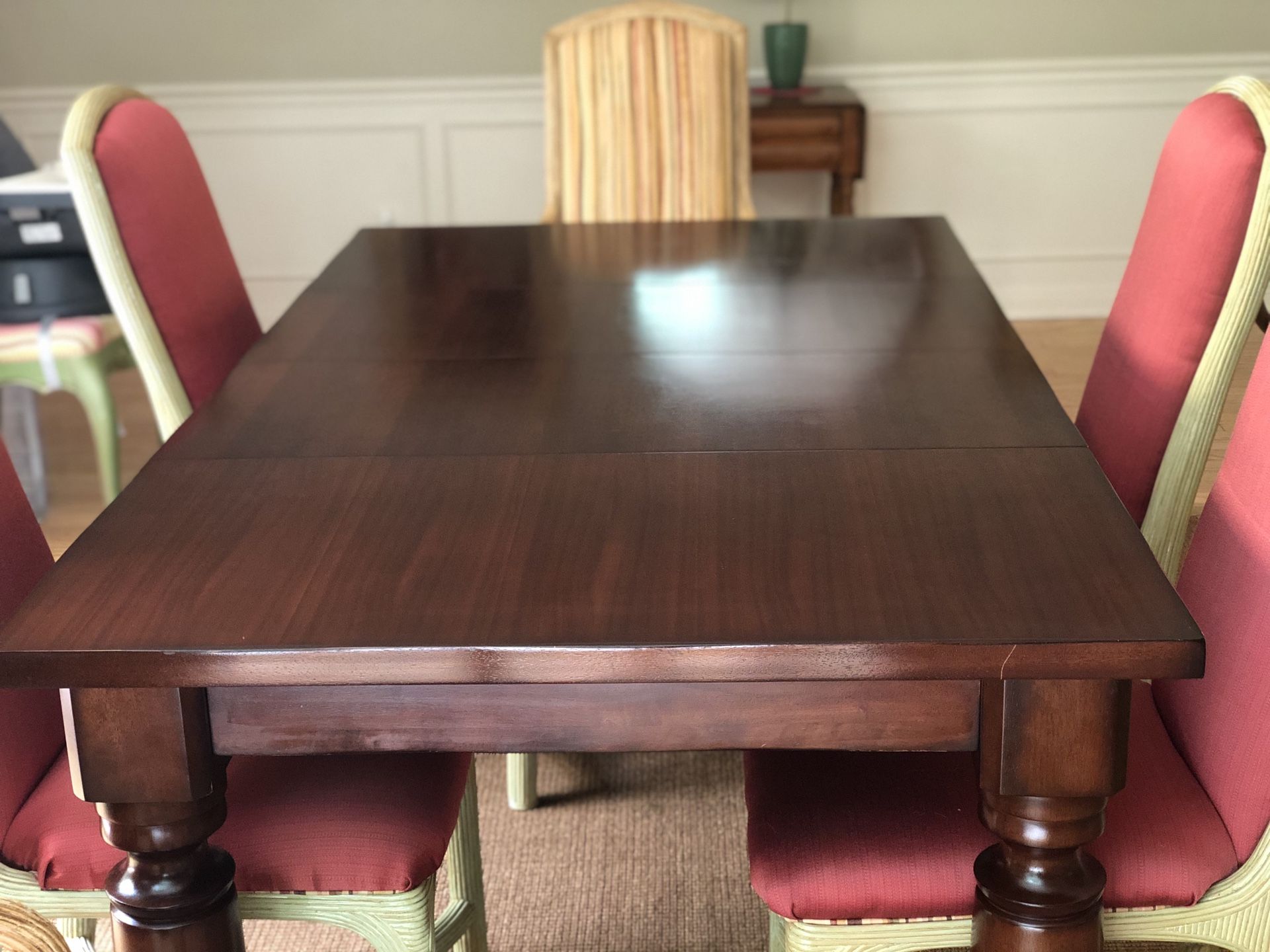Pottery Barn Amherst Dining Table and chairs for Sale in Pasadena, CA