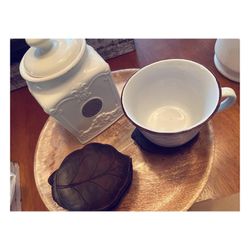 Set of 2 - Pfaltzgraff off white rustic farmhouse ceramic coffee cups (Lg) Thumbnail