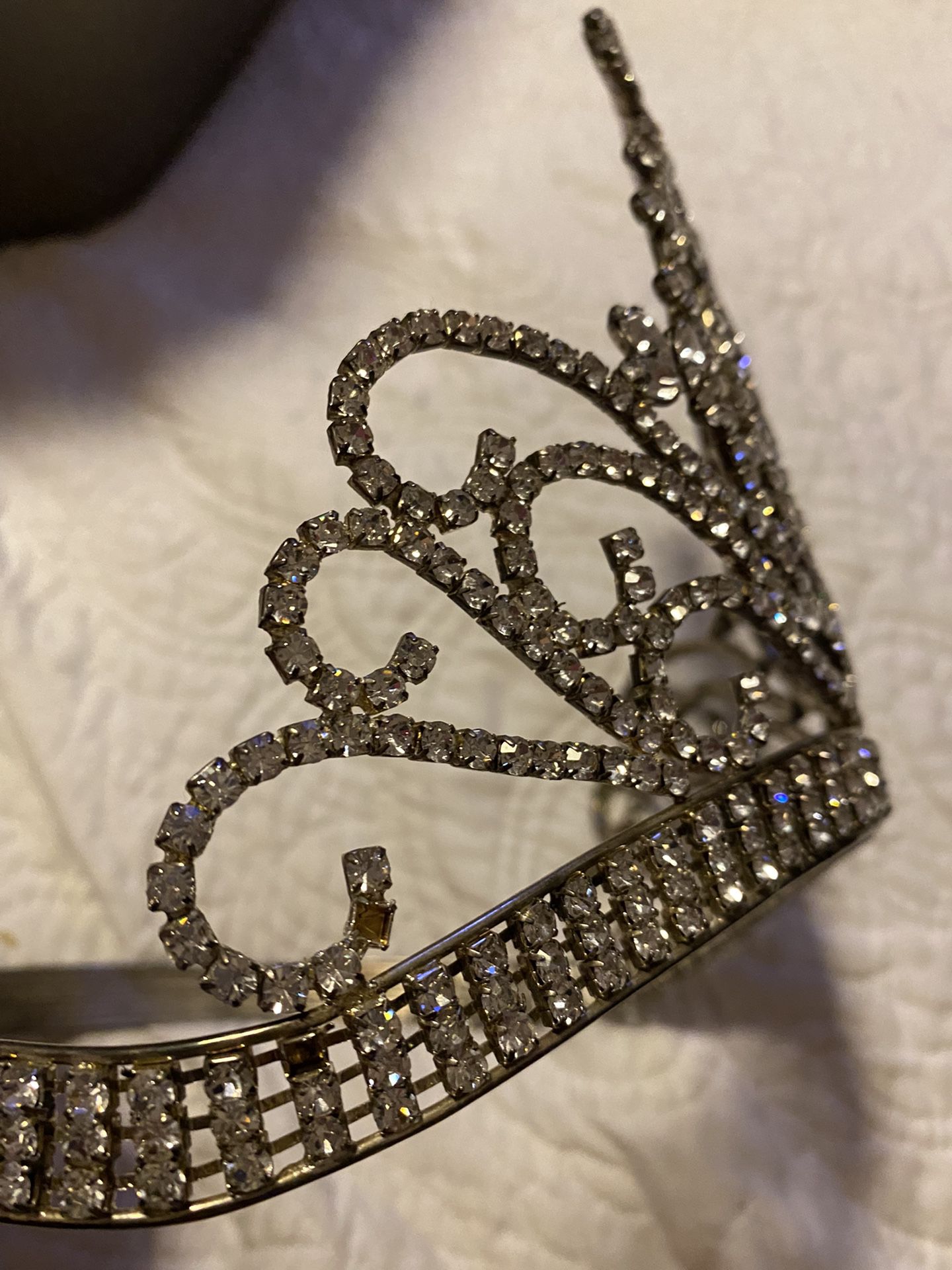 Beautiful Rhinestone Tiara -Crown For pageants or wedding