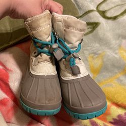 Girl snow boots 🥾  Thumbnail
