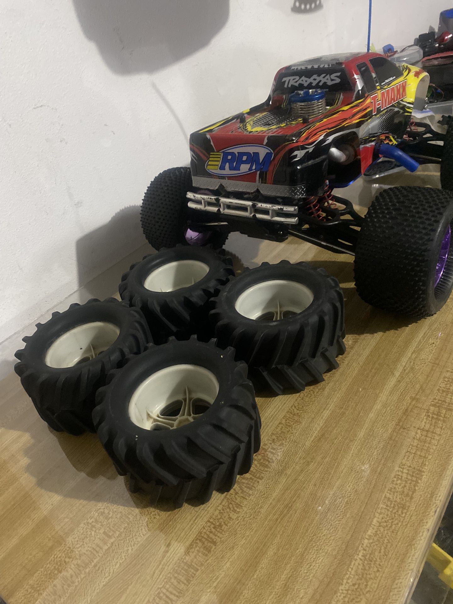 Traxxas Tmaxx Like new Rtr! Open To Local Trades For Other Rc’s