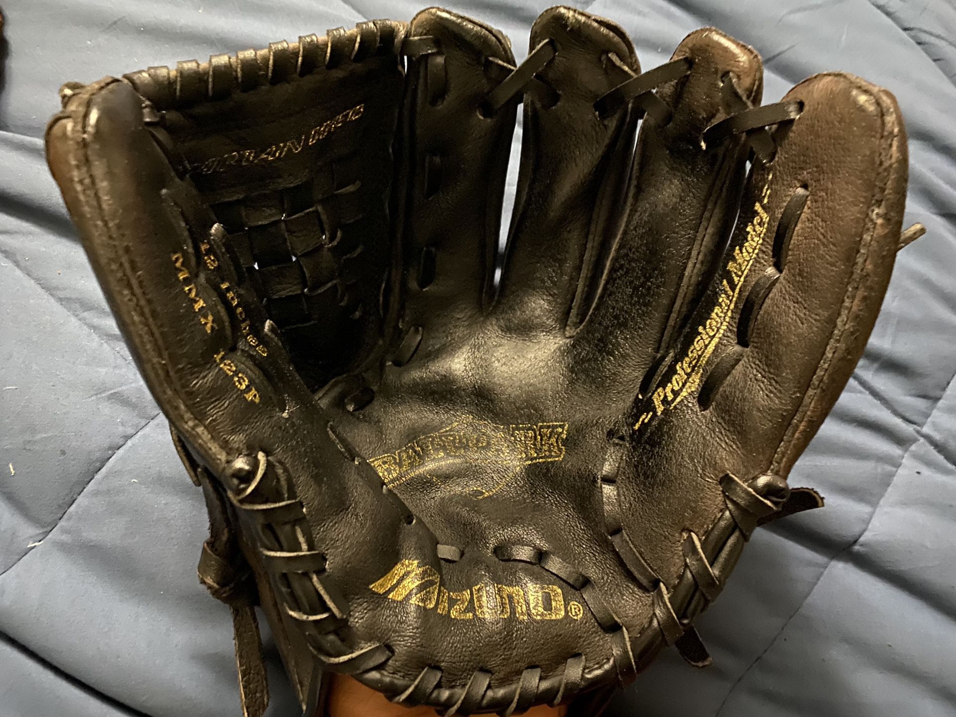 Mizuno Ballpark Youth Baseball Glove 