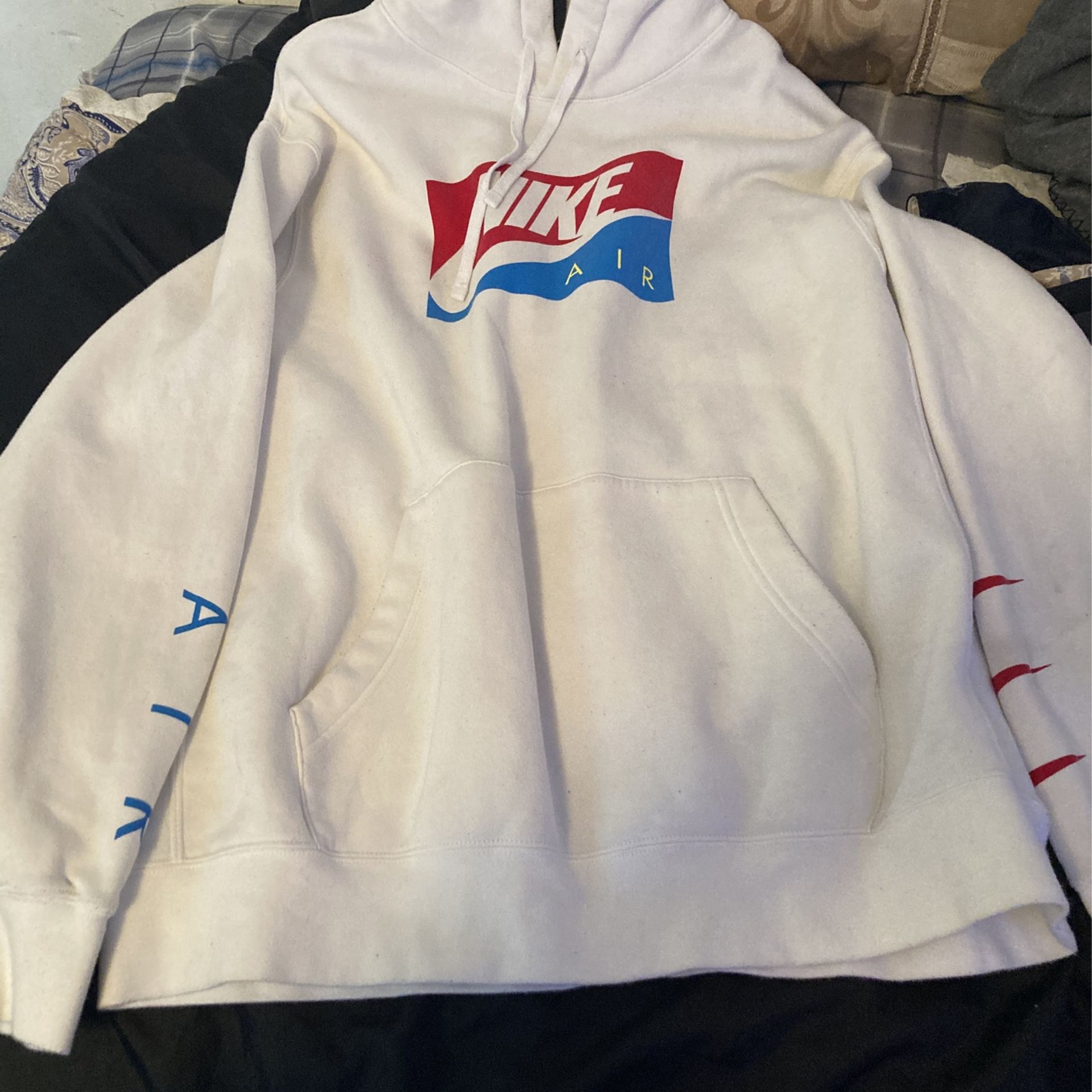 Nike Air Jacket , White , XL (willing to negotiate price)