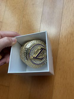 Los Angeles Lakers NBA 2020 Championship Paperweight Ring Season Ticket Gift Thumbnail