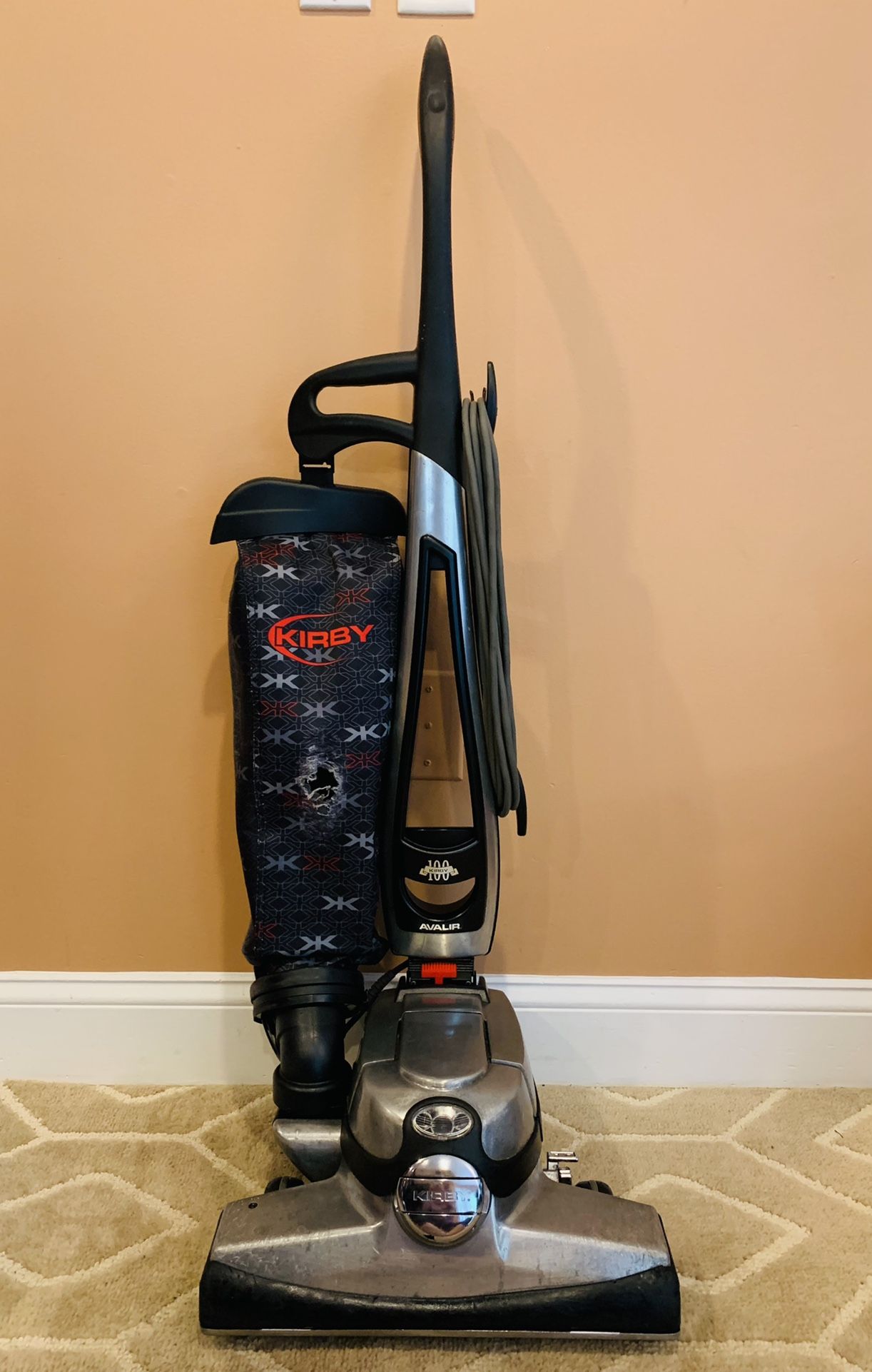 Kirby Avalir vacuum cleaner with attachments and shampooer