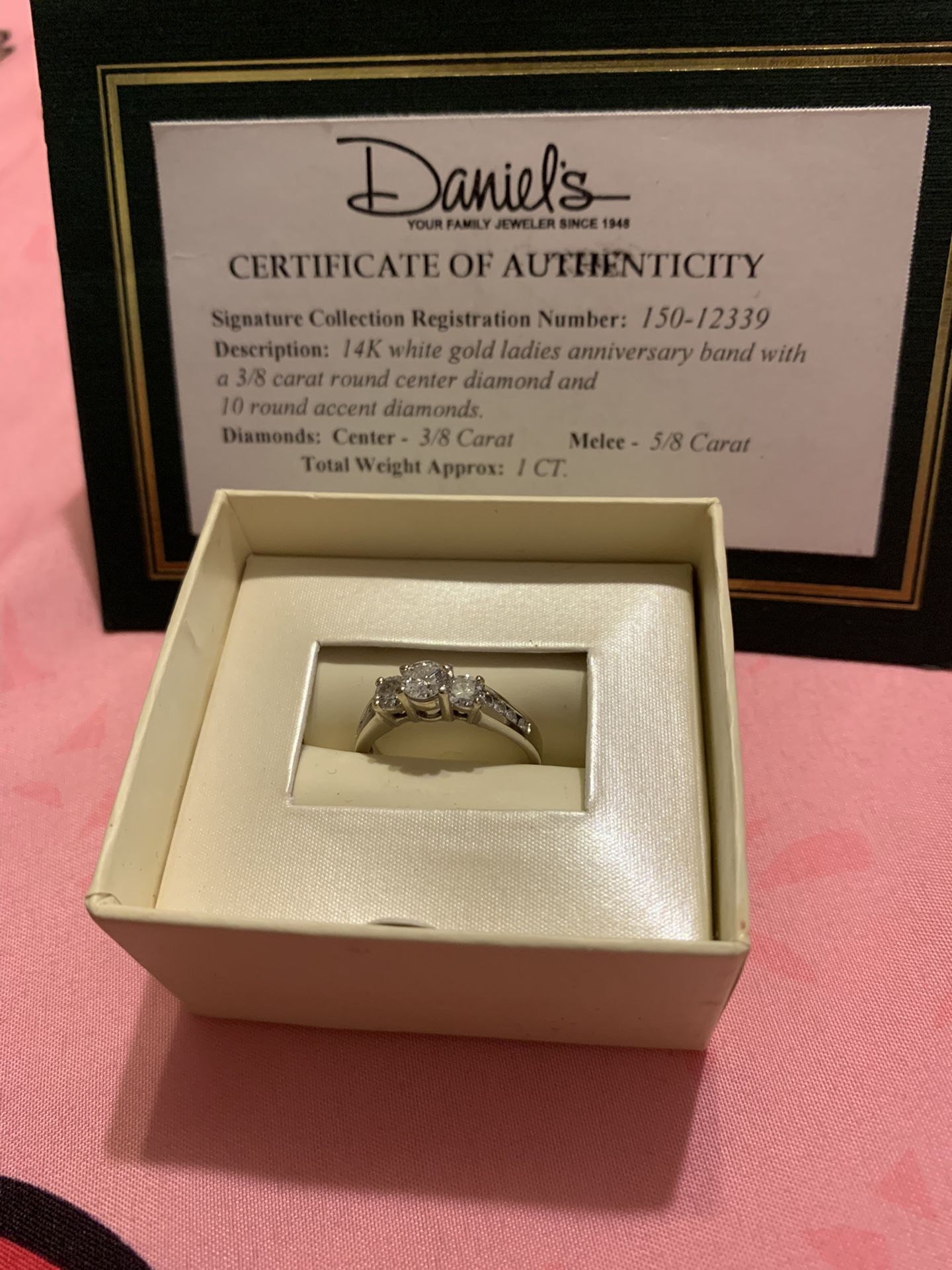 1 Carat Diamond 14k White Gold Engagement Ring 