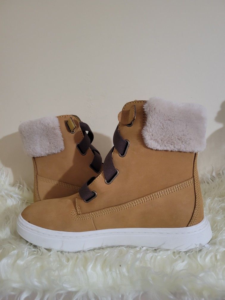 Timberland Bria Faux Fur Lined Sneaker SZ 8
