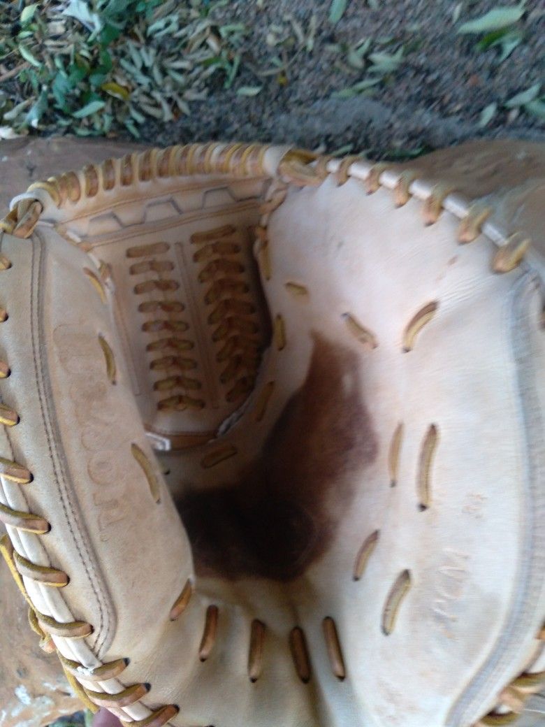 Wilson A2k Catchers Mitt