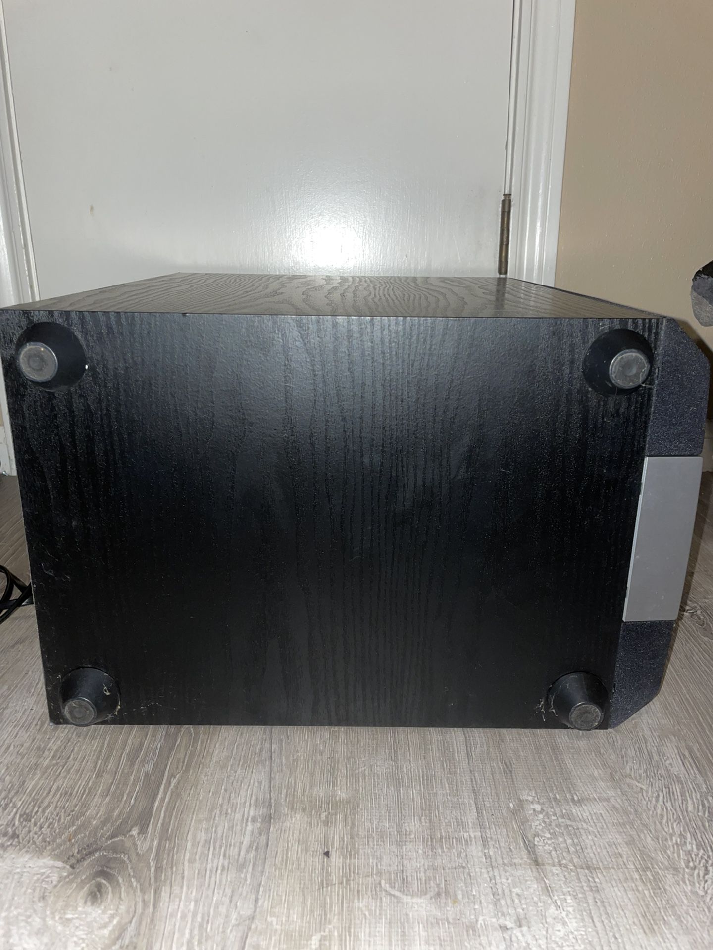 Onkyo SKW-540 Powered Subwoofer Open To Offers! 