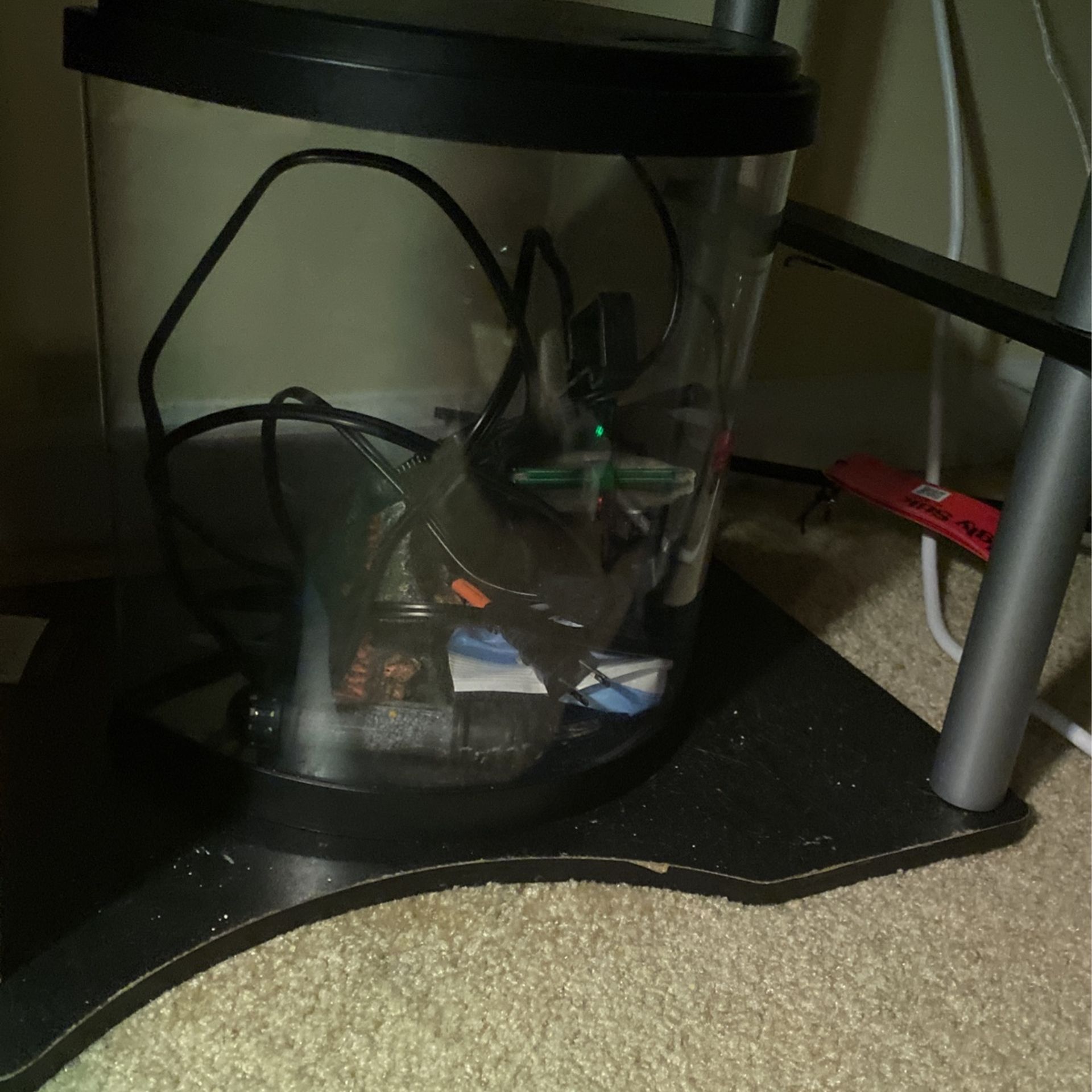 Fish Tank With Filter And Accessory