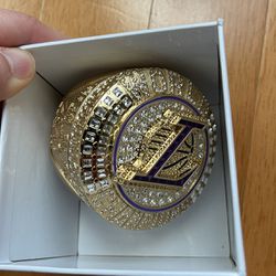 Los Angeles Lakers NBA 2020 Championship Paperweight Ring Season Ticket Gift Thumbnail
