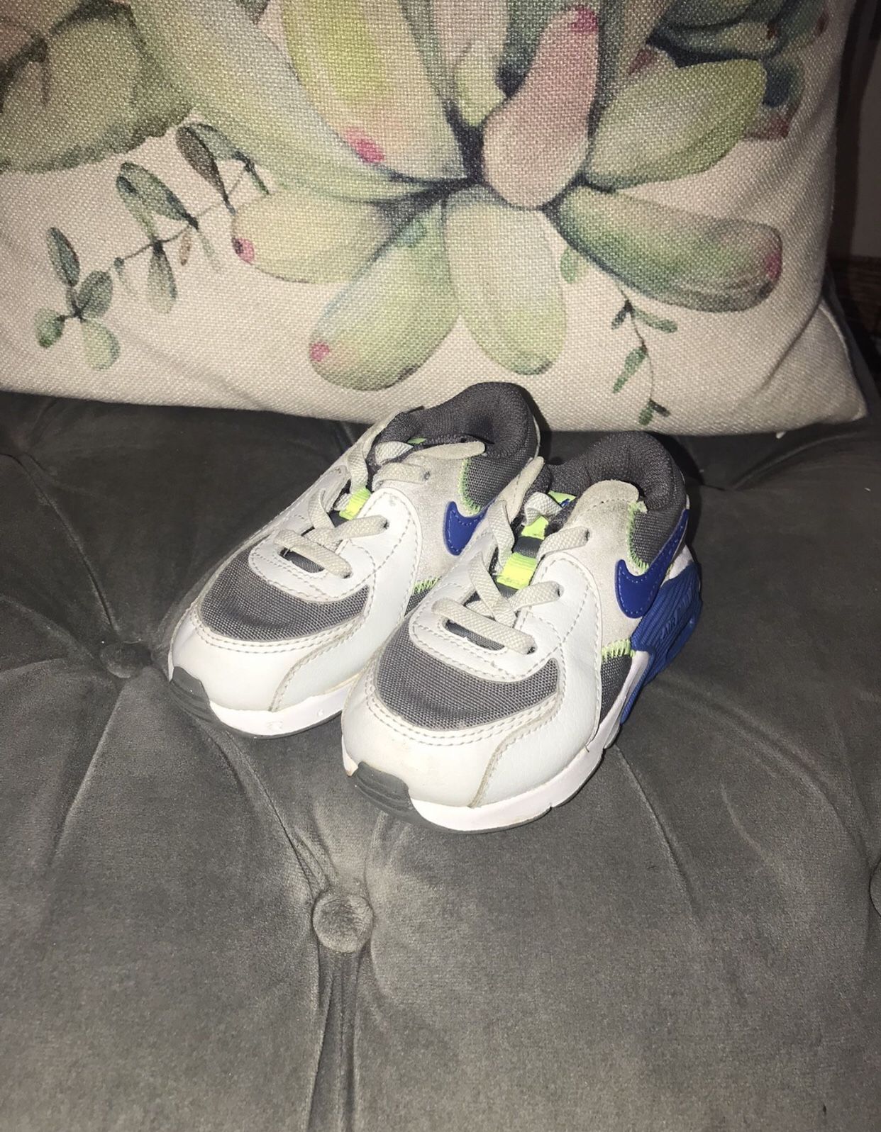2 Pair Toddler Nikes Sz 6 & 7
