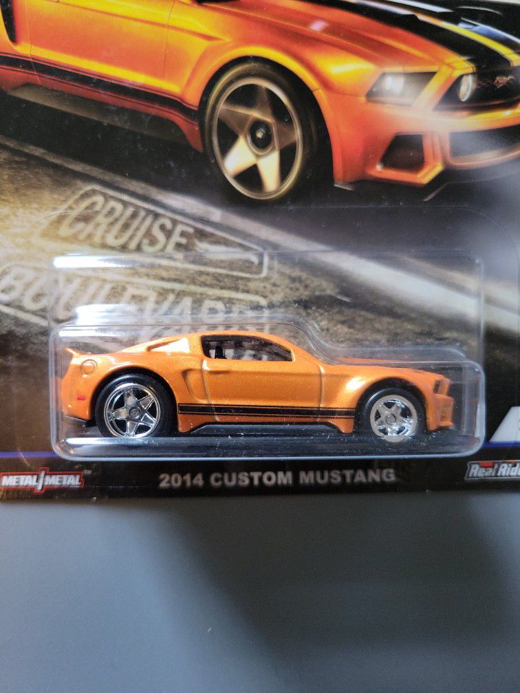 2014 Custom Hot Wheels  Mustang, Real Riders