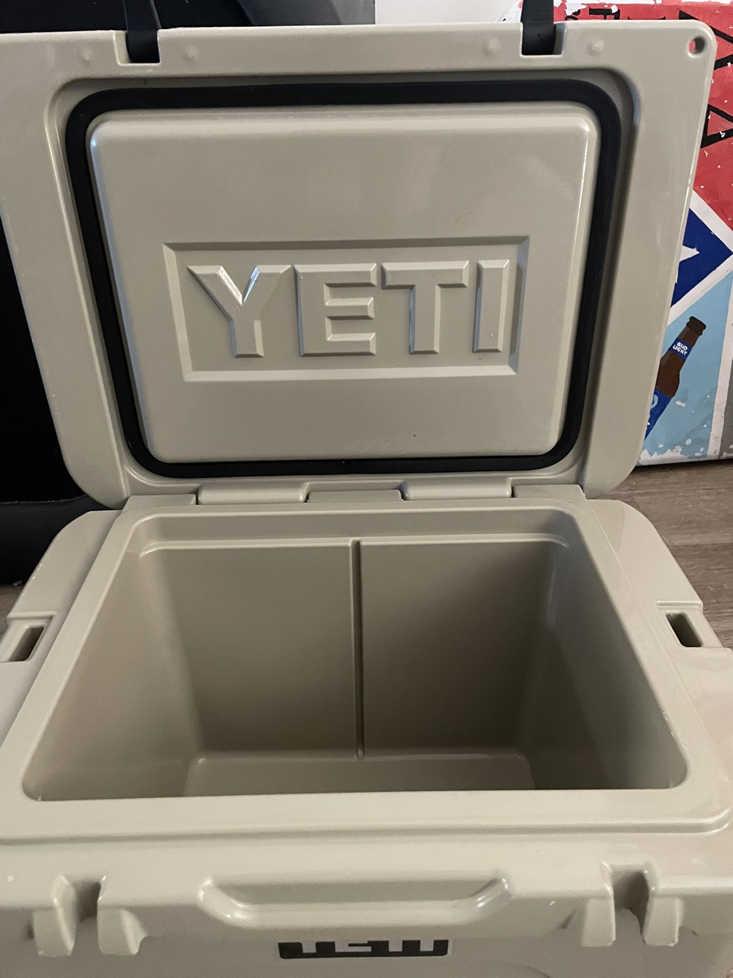 Yeti 35