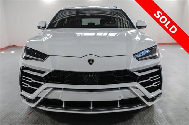 2020 Lamborghini Urus