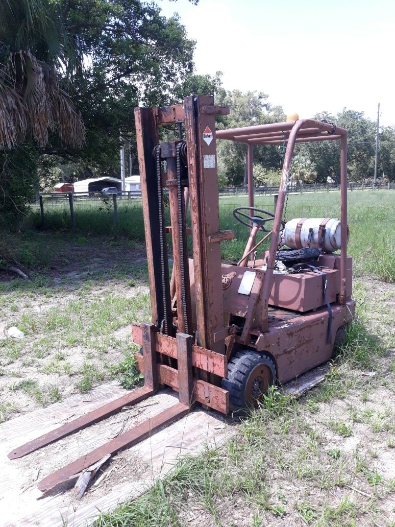 Forklift