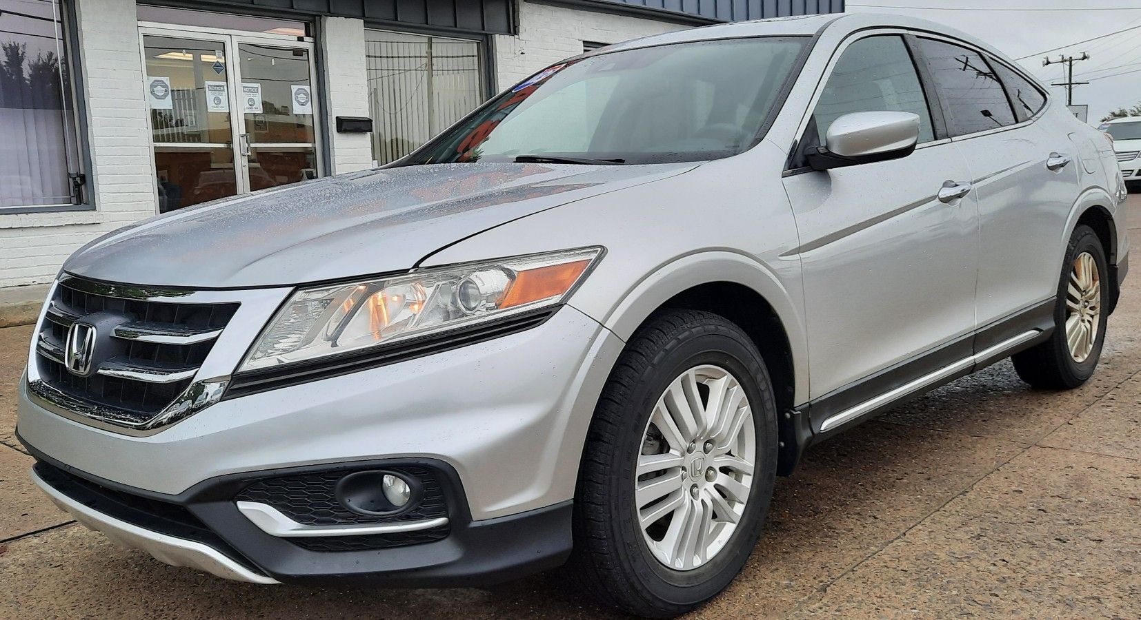 $8,900 CASH DEAL 2013 HONDA CROSSTOUR W/NAVIGATION